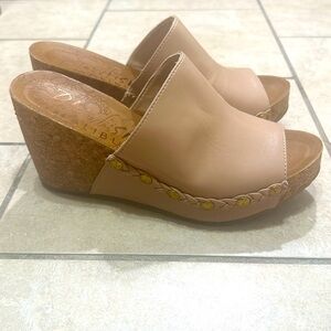 Blowfish Malibu Clogs- Hagen wedge sandal